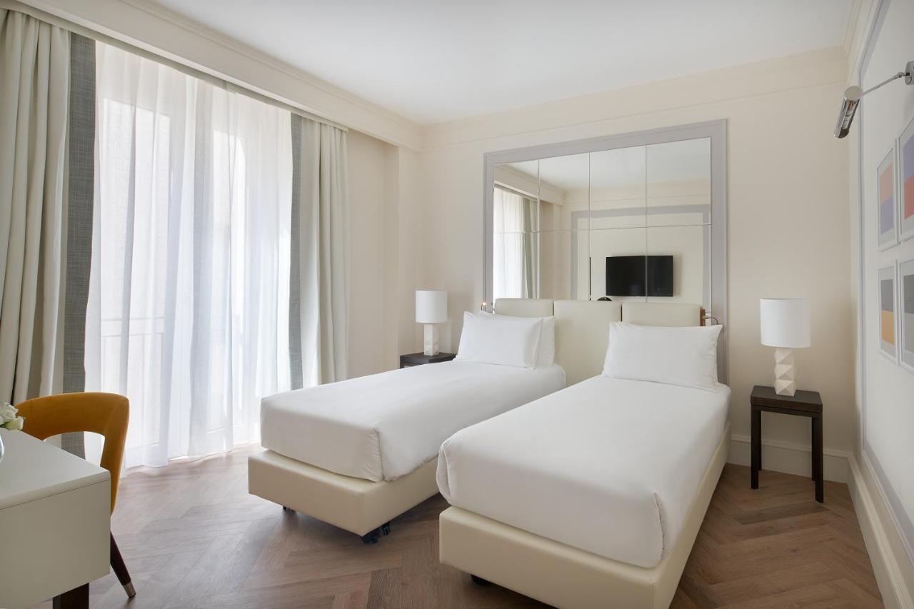 Una Hotels Trastevere Roma Luaran gambar